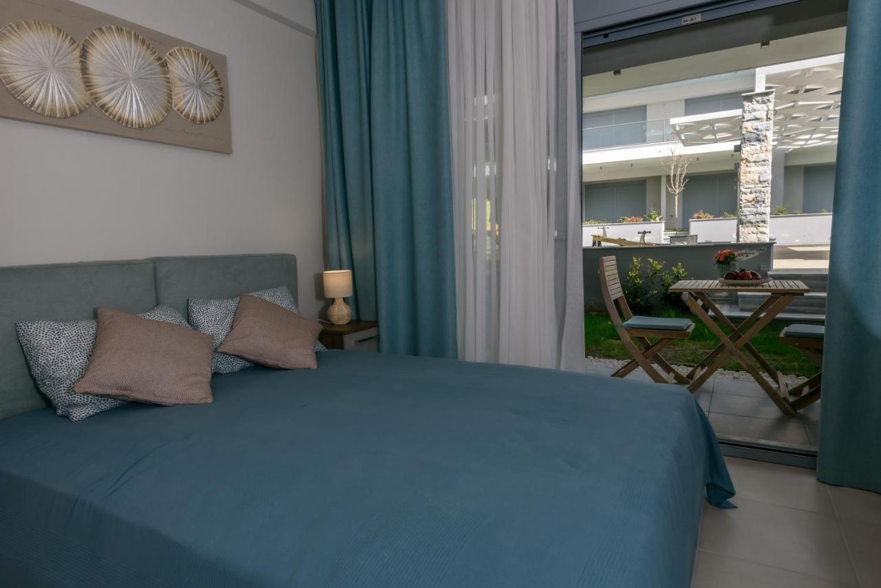 Itaka Studio Apartments - Halkidiki Suites Com 니키티 외부 사진
