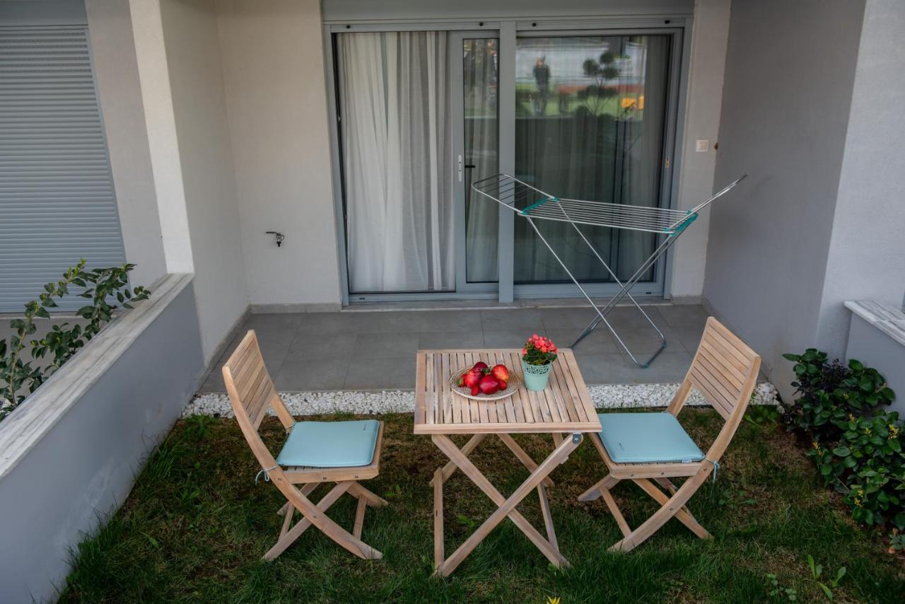 Itaka Studio Apartments - Halkidiki Suites Com 니키티 외부 사진