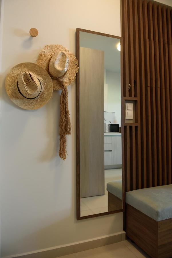 Itaka Studio Apartments - Halkidiki Suites Com 니키티 외부 사진