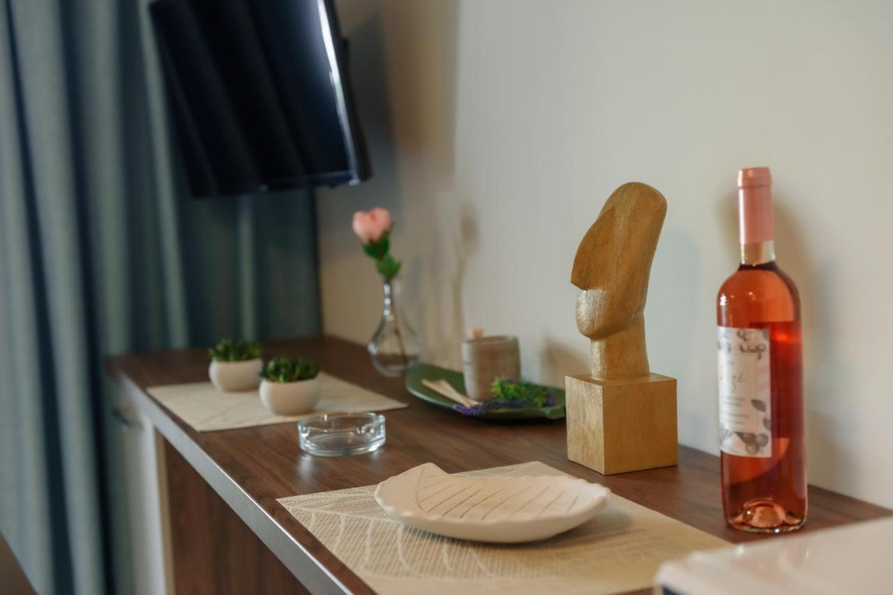 Itaka Studio Apartments - Halkidiki Suites Com 니키티 외부 사진